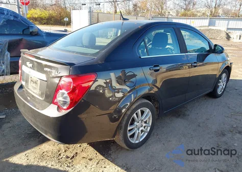 2013 Chevrolet Sonic Lt Auto z USA, uszkodzony, nr VIN 1G1JC5SH6D4196724